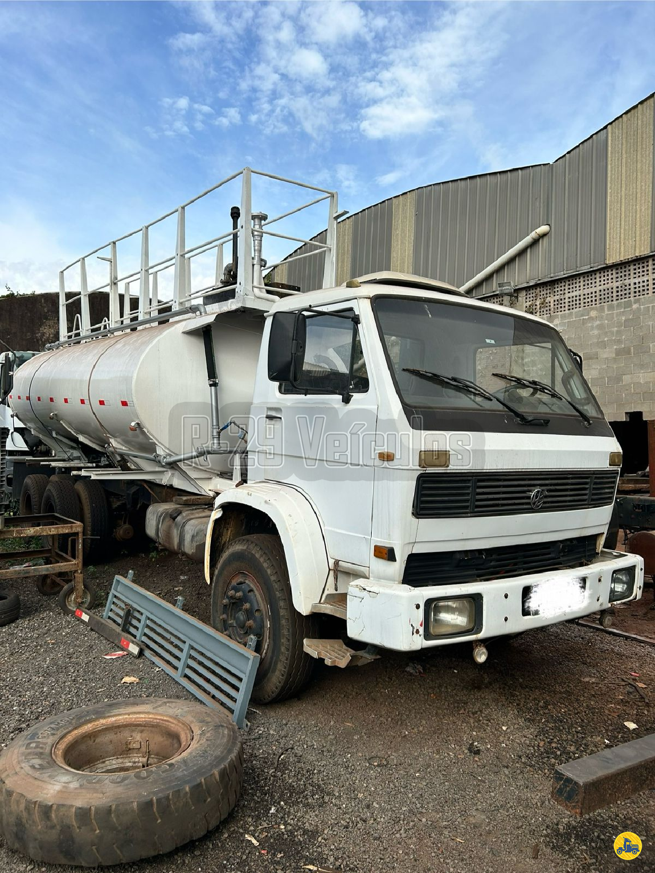 CAMINHAO VOLKSWAGEN VW 14150 Chassis Truck 6x2 R29 Caminhões IRACEMAPOLIS SÃO PAULO SP